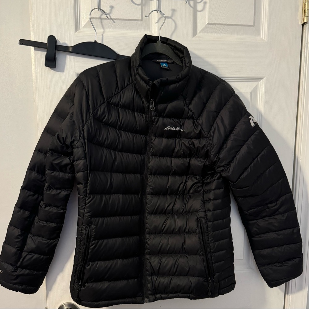 Eddie Bauer lightweight down packable puffer jacket